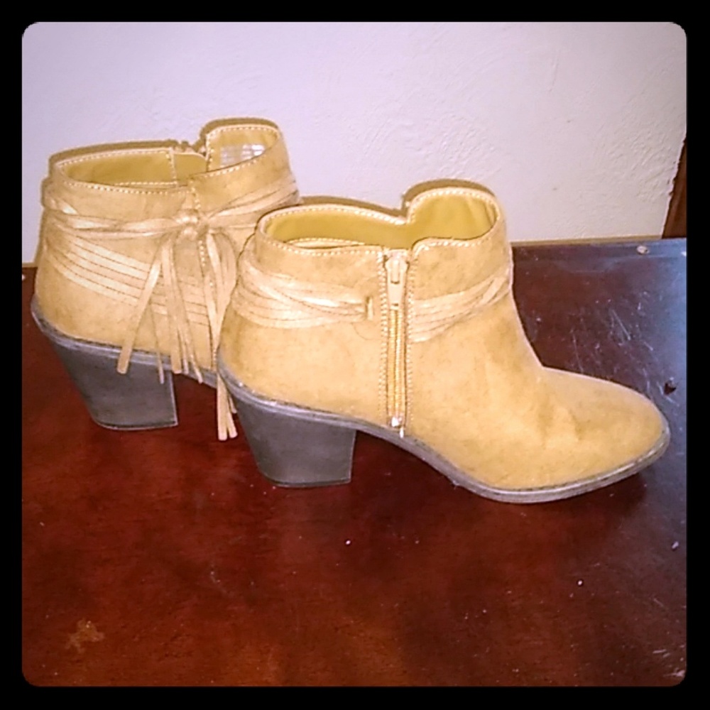 Good condition only used once size 10